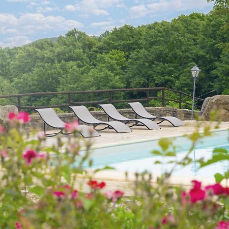 Villa Elisa - Private Pool & Airco Near Reschio Castle Lugnano Exteriör bild
